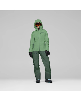 Norrøna lofoten Gore-Tex Insulated Jacket Dark Ivy Model