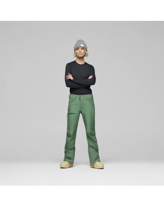 Norrøna lofoten Gore-Tex Pants Dark Ivy Model