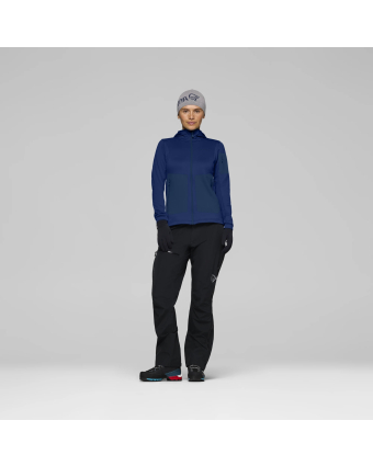 Norrøna falketind warm2 stretch Hood Indigo Night Model