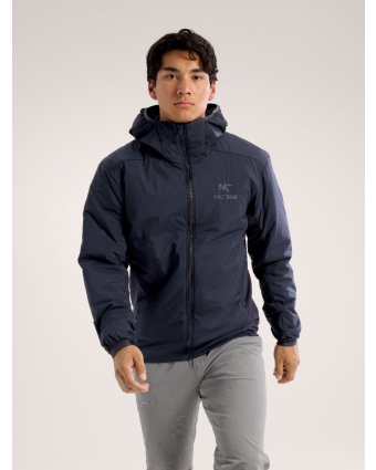 Men Atom Hoody Black Sapphire model