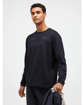 Men Trail Grid Fleece Crew Black model